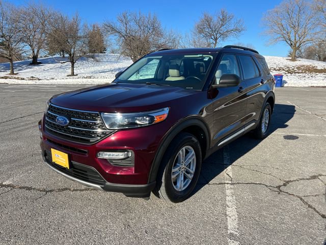 Certified 2022 Ford Explorer XLT w/ Equipment Group 202A image 2
