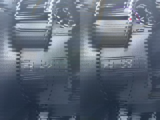 Used 2022 Toyota Camry LE image 17