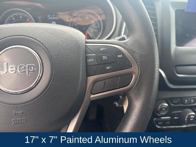 Used 2021 Jeep Cherokee Latitude FWD image 19