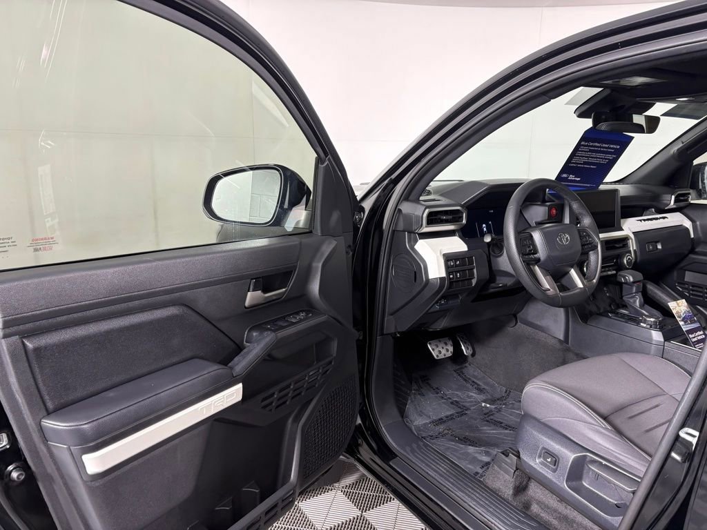 Used 2024 Toyota Tacoma TRD Sport AWD/4WD image 11