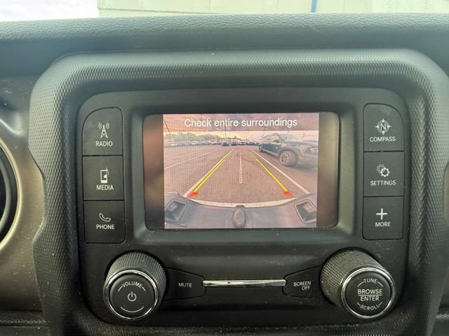 Used 2020 Jeep Gladiator Sport AWD/4WD image 13