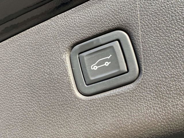 Used 2020 Chevrolet Blazer LT image 13