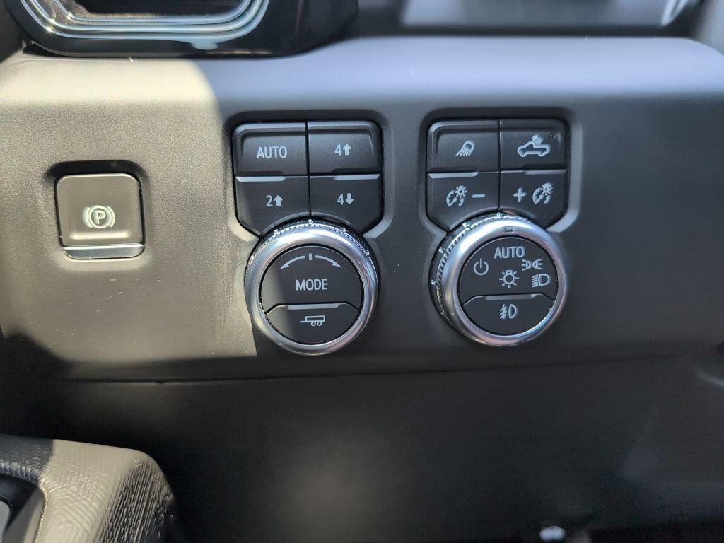 Used 2024 GMC Sierra 1500 AT4X w/ AT4X AEV Edition AWD/4WD image 23
