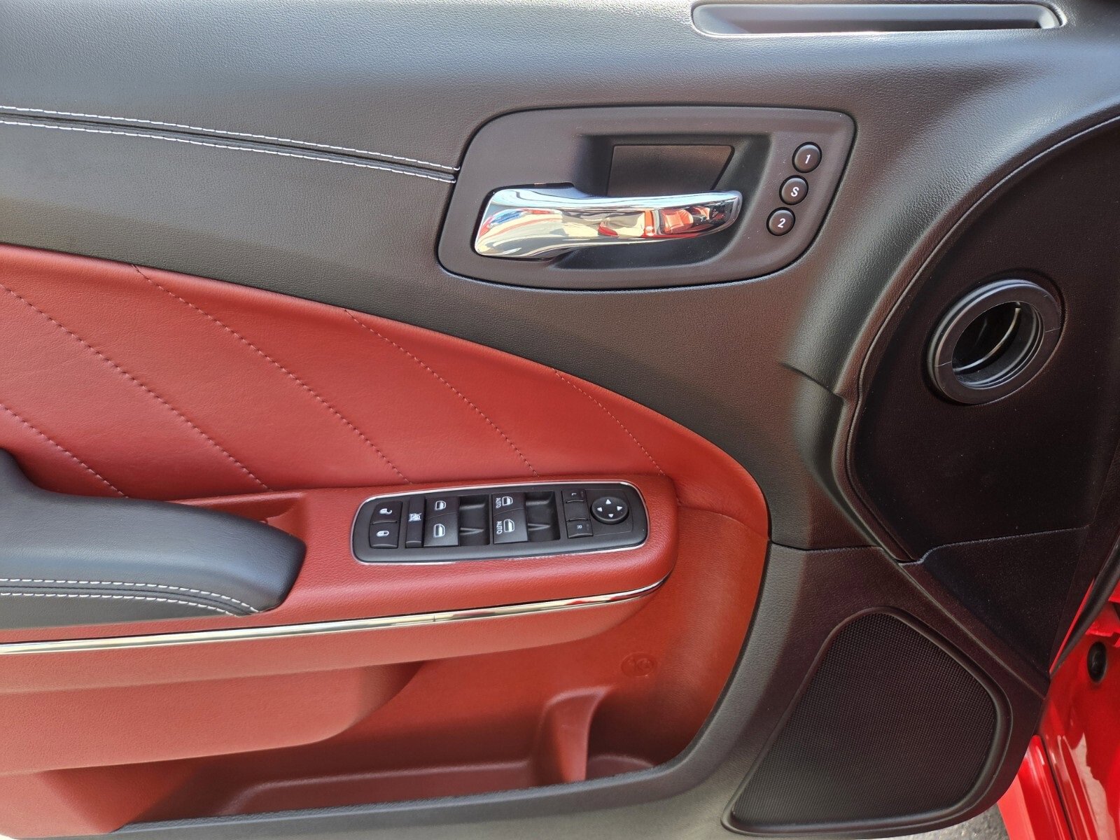 Used 2022 Dodge Charger SRT Hellcat w/ Carbon/Suede Interior Package image 17