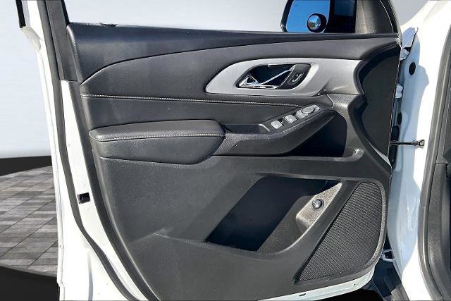 Used 2023 Chevrolet Traverse LT image 26