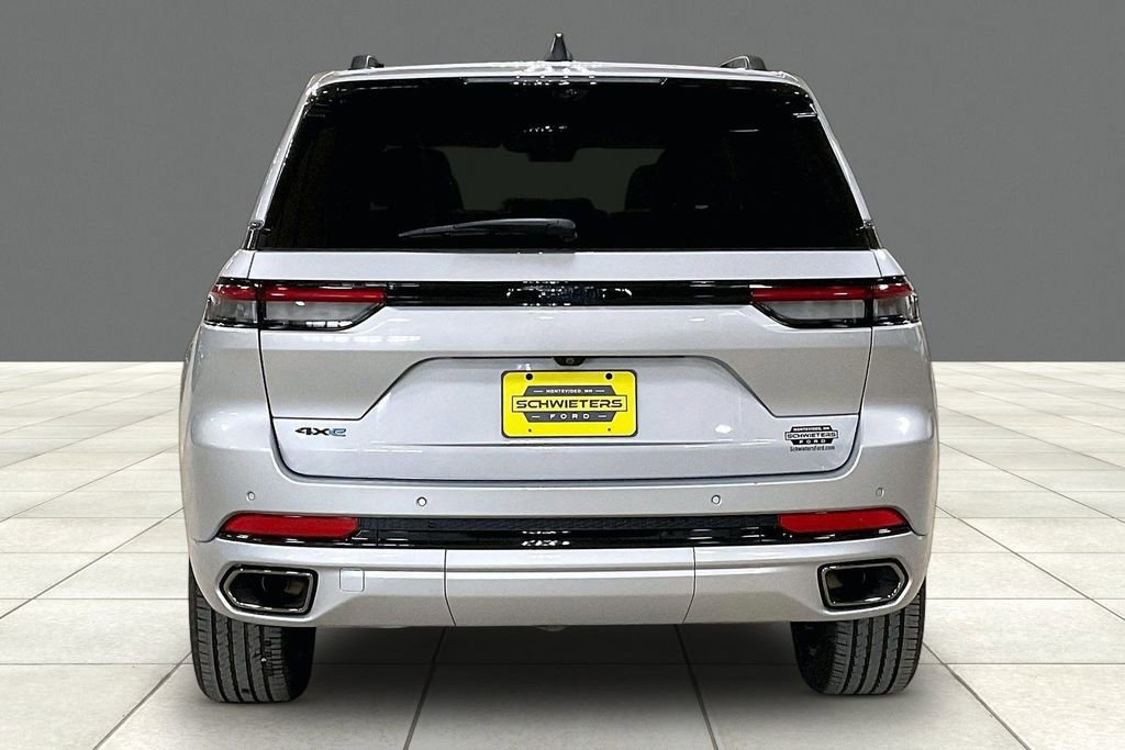 Used 2025 Jeep Grand Cherokee Limited 4xe AWD/4WD image 4