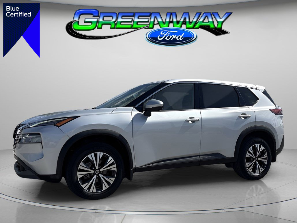Used 2021 Nissan Rogue SV image 1