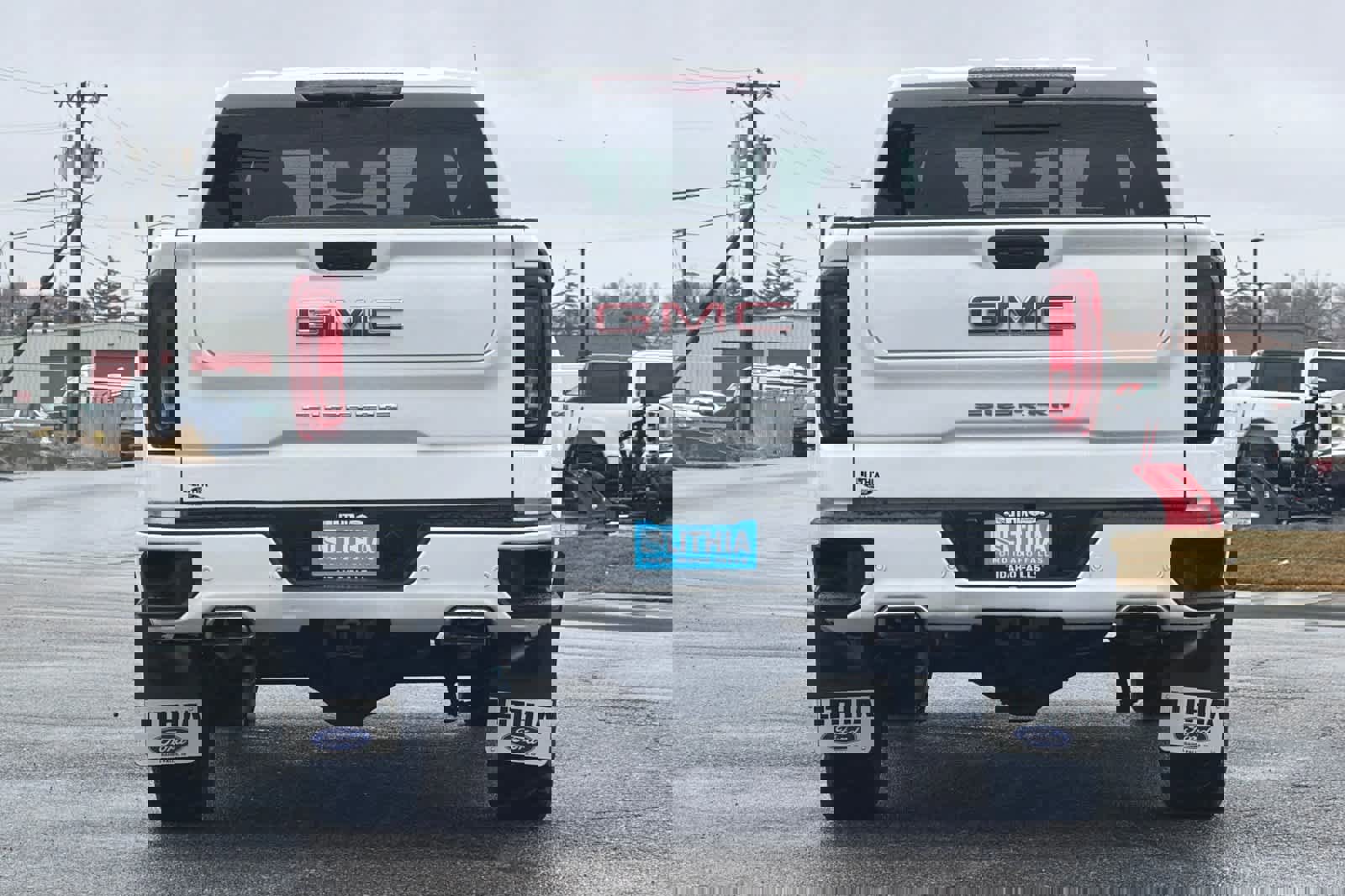 Used 2022 GMC Sierra 1500 AT4 w/ AT4 Premium Package image 4