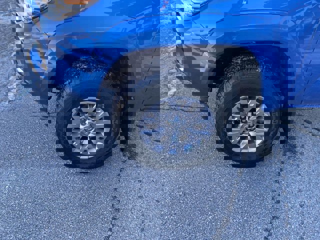 Used 2017 Toyota Tacoma SR5 image 10