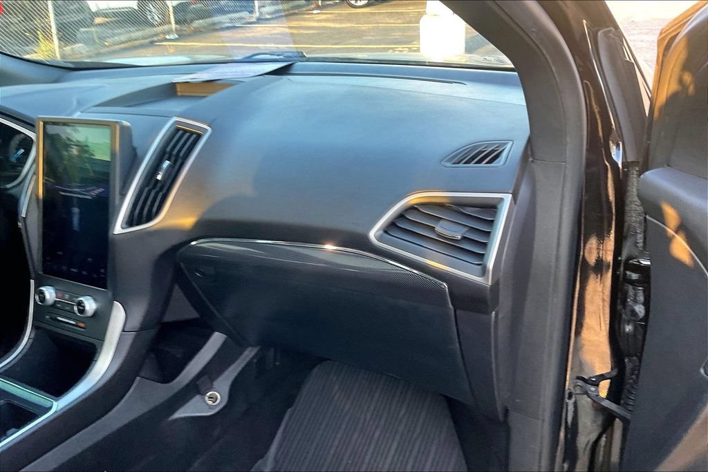 Certified 2021 Ford Edge ST-Line w/ Class II Trailer Tow Package AWD/4WD image 15