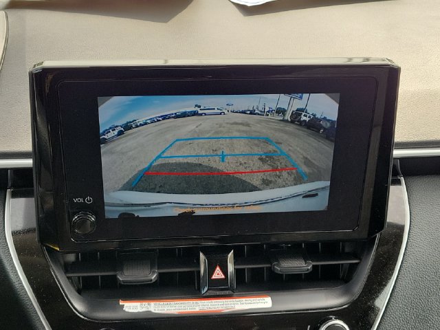 Used 2025 Toyota Corolla LE FWD image 31