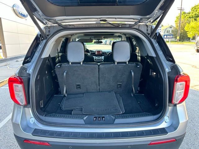 Certified 2021 Ford Explorer XLT w/ Equipment Group 202A AWD/4WD image 18