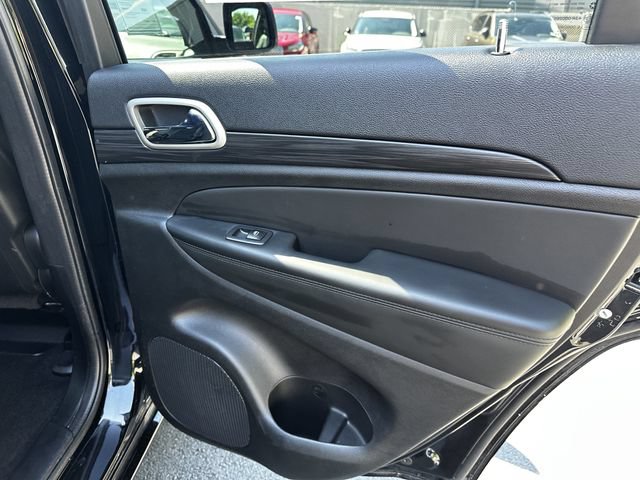 Used 2022 Jeep Grand Cherokee Laredo X AWD/4WD image 40