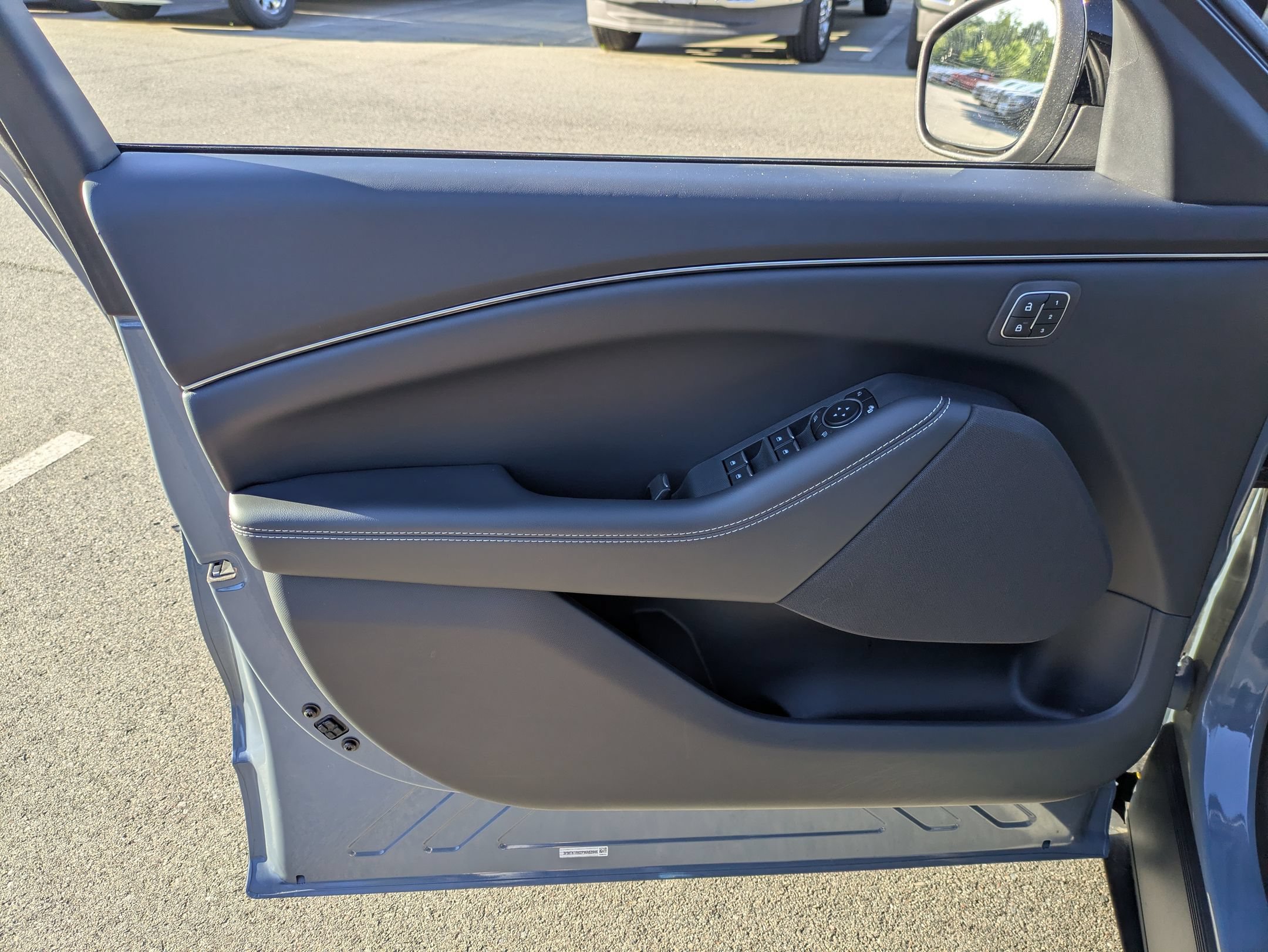 Certified 2023 Ford Mustang Mach-E Select w/ Comfort Package Lite RWD image 16