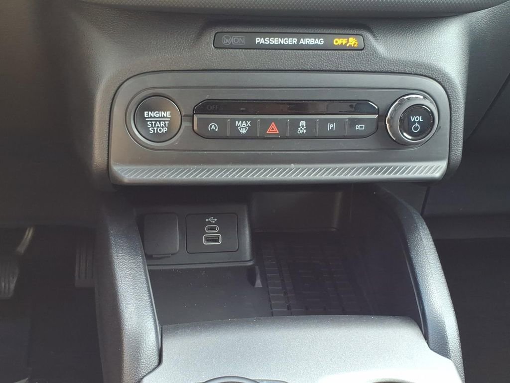 Certified 2025 Ford Bronco Sport Outer Banks w/ Outer Banks Tech Package+ AWD/4WD image 19