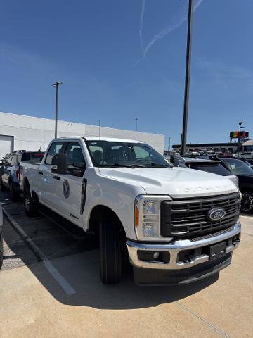 Certified 2023 Ford F250 XL w/ FX4 Off-Road Package AWD/4WD image 2