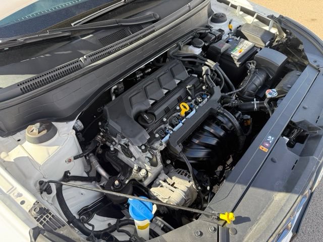 Used 2024 Hyundai Venue Limited FWD image 39