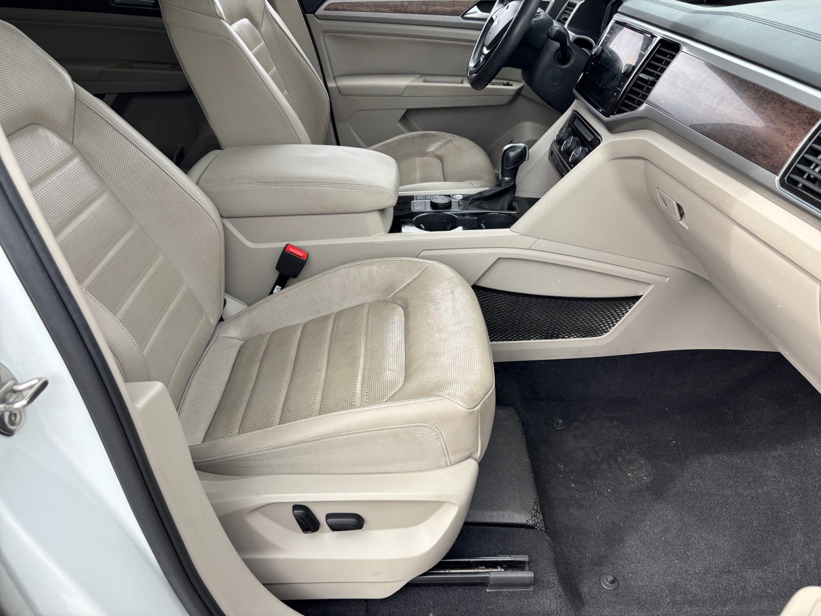 Used 2019 Volkswagen Atlas SEL Premium AWD/4WD image 19