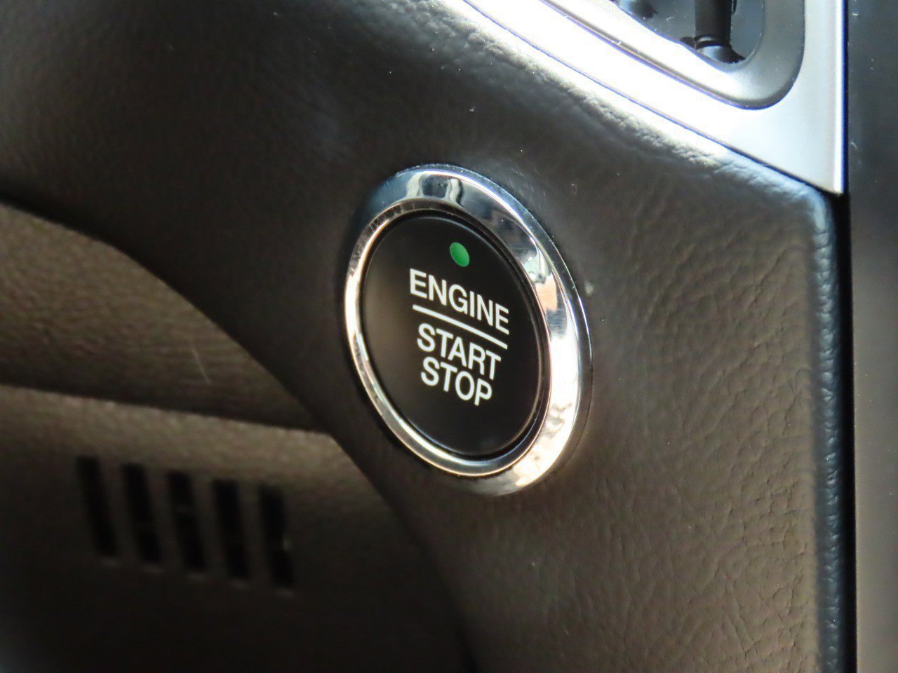 Certified 2024 Ford Edge SEL image 29