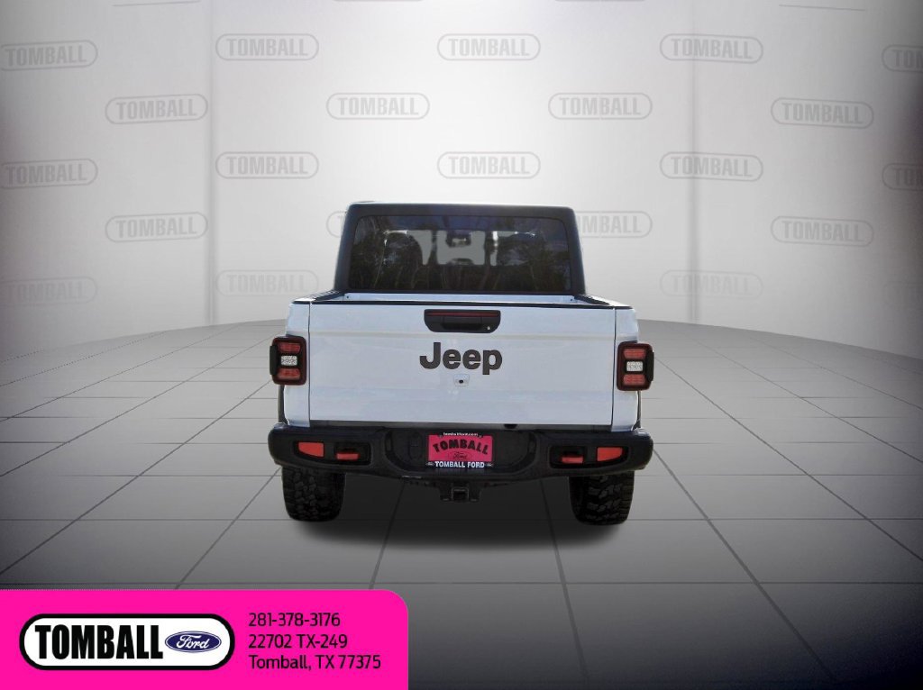 Used 2024 Jeep Gladiator Rubicon AWD/4WD image 6