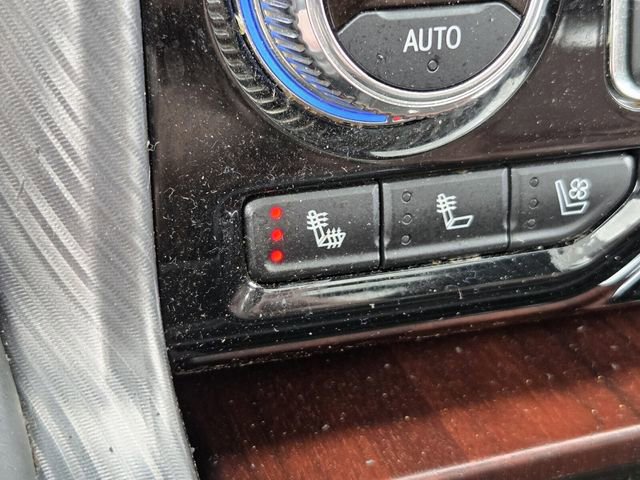 Used 2023 GMC Yukon Denali Ultimate image 25