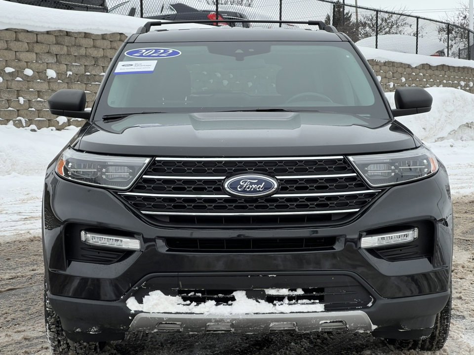 Certified 2022 Ford Explorer XLT w/ Equipment Group 202A image 7