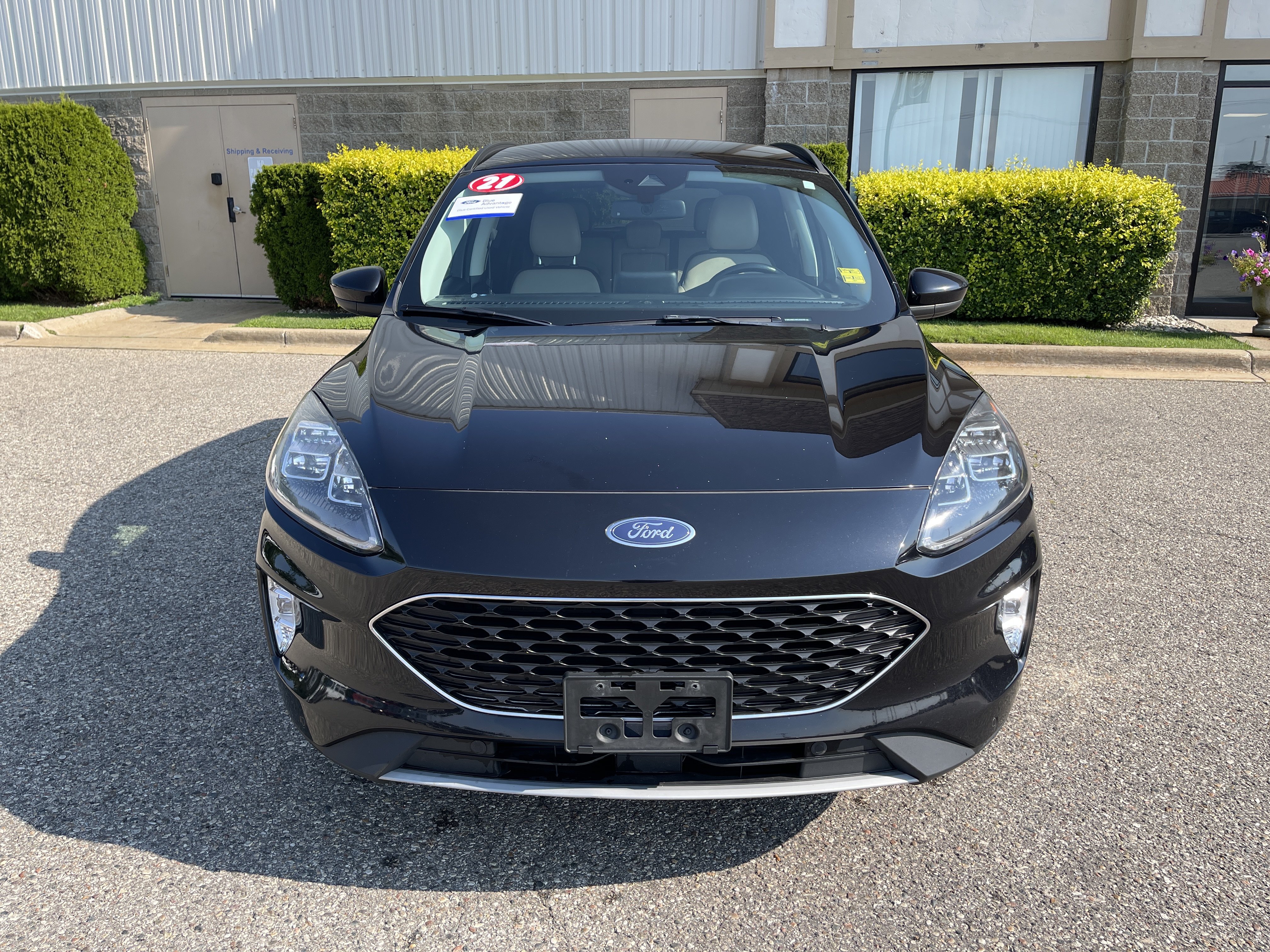 Certified 2021 Ford Escape Titanium AWD/4WD image 9