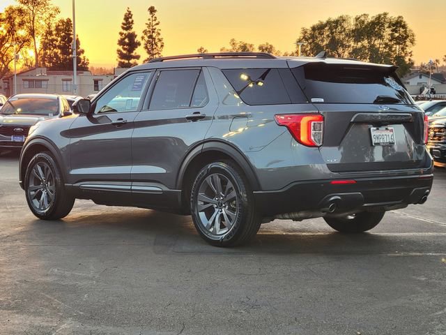 Certified 2023 Ford Explorer XLT w/ Equipment Group 202A image 3