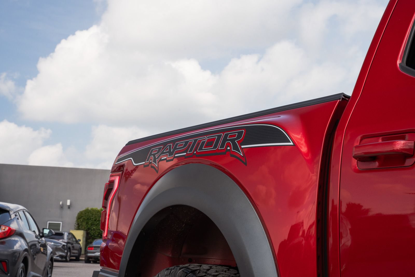 Certified 2020 Ford F150 Raptor w/ Equipment Group 802A Luxury AWD/4WD image 8
