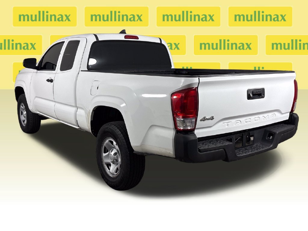 Used 2017 Toyota Tacoma SR AWD/4WD image 8