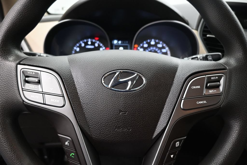 Used 2017 Hyundai Santa Fe Sport w/ 2.4L Value Package 06 FWD image 12