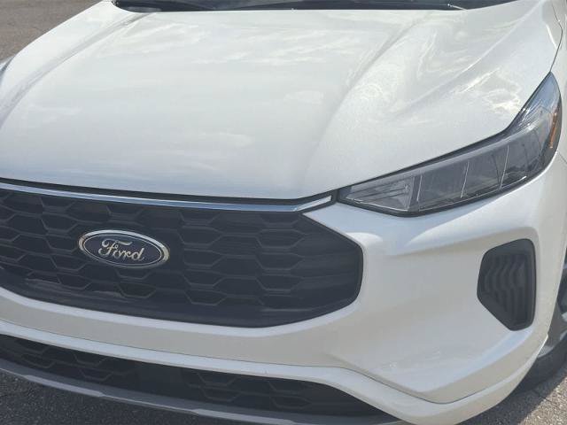 Certified 2024 Ford Escape ST-Line w/ Tech Pack #1 AWD/4WD image 11
