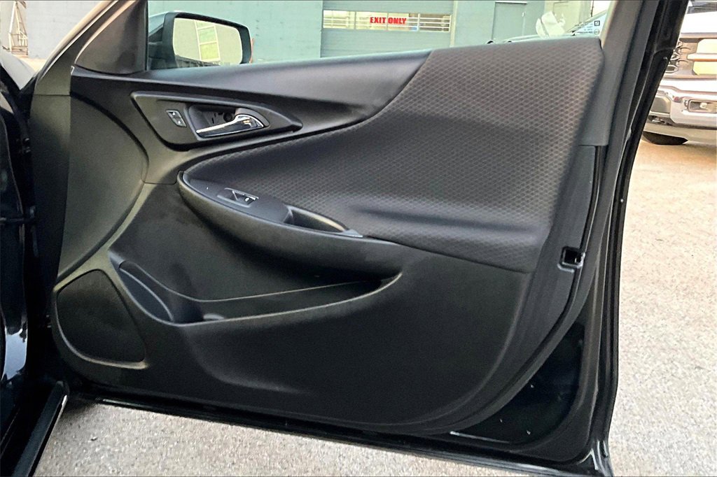 Used 2024 Chevrolet Malibu LT image 23