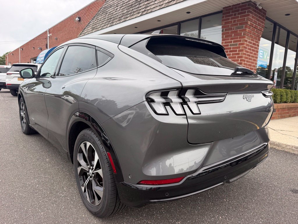 Certified 2023 Ford Mustang Mach-E Premium AWD/4WD image 4