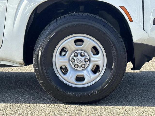 Used 2022 Nissan Frontier S image 28