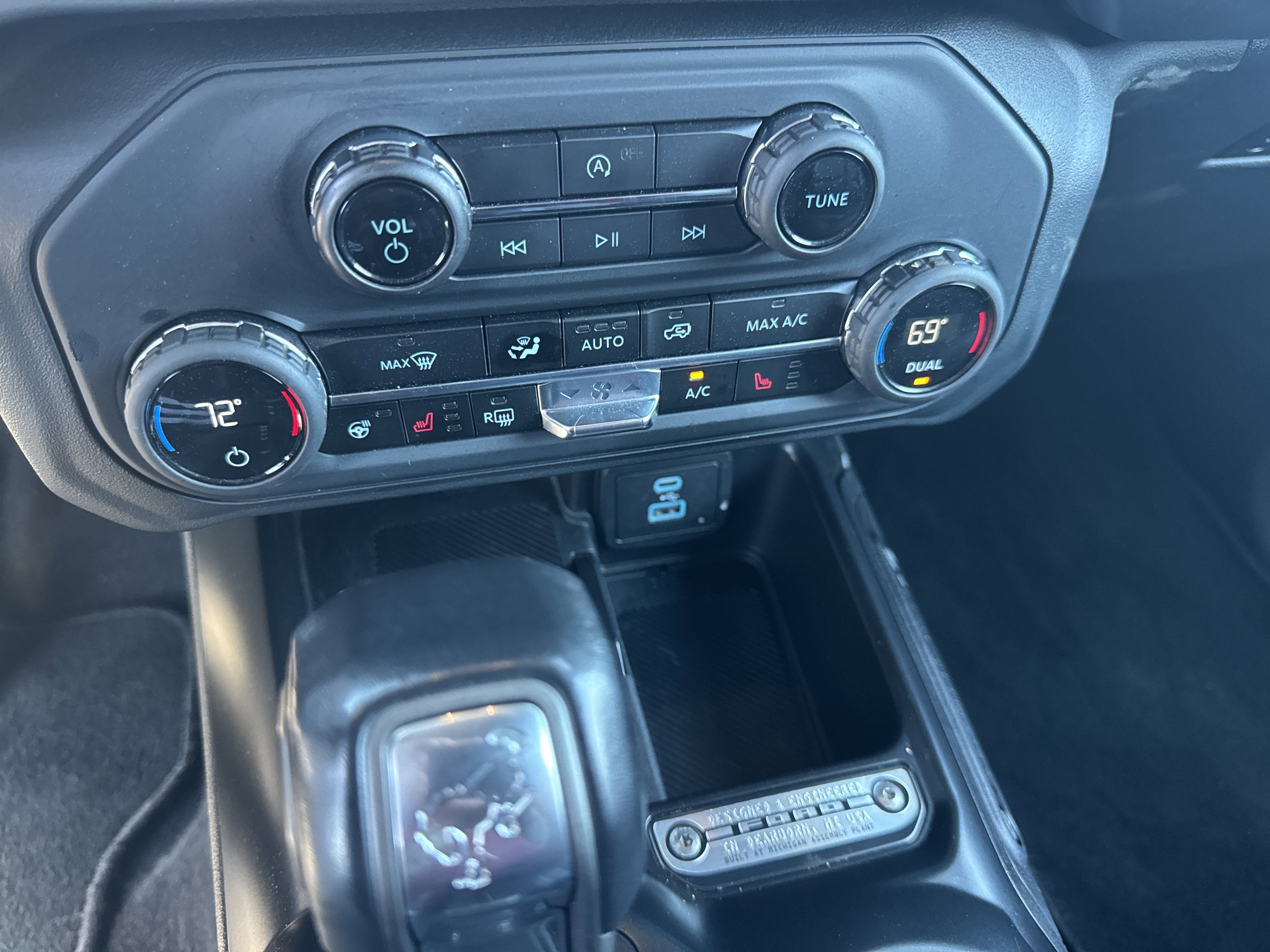 Certified 2025 Ford Bronco Outer Banks image 33