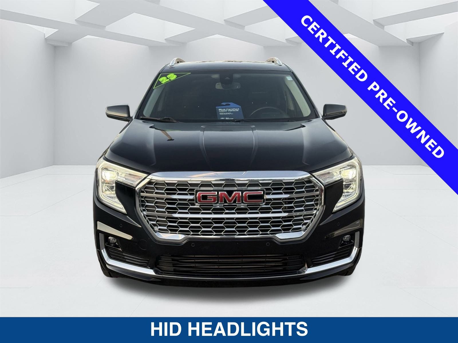Used 2023 GMC Terrain Denali image 8