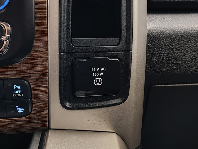 Used 2017 RAM 1500 Laramie w/ Convenience Group AWD/4WD image 39