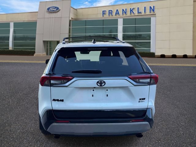 Used 2025 Toyota RAV4 XSE w/ Weather Package AWD/4WD image 6