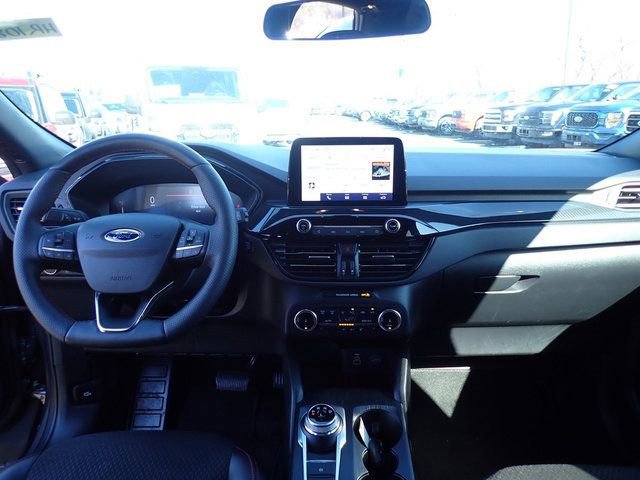Certified 2025 Ford Escape ST-Line Select AWD/4WD image 19