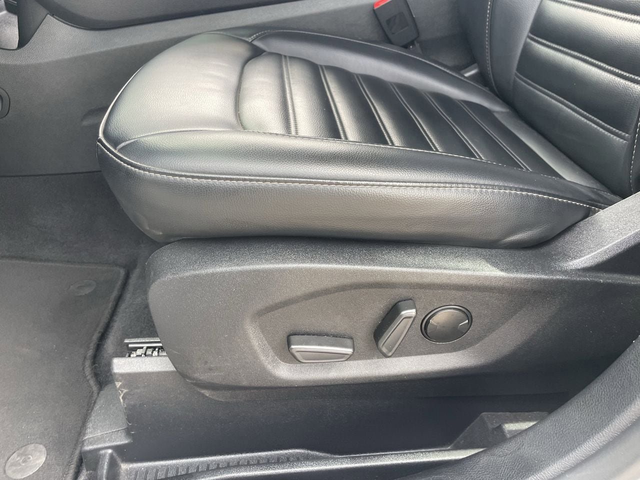 Certified 2024 Ford Edge SEL AWD/4WD image 24