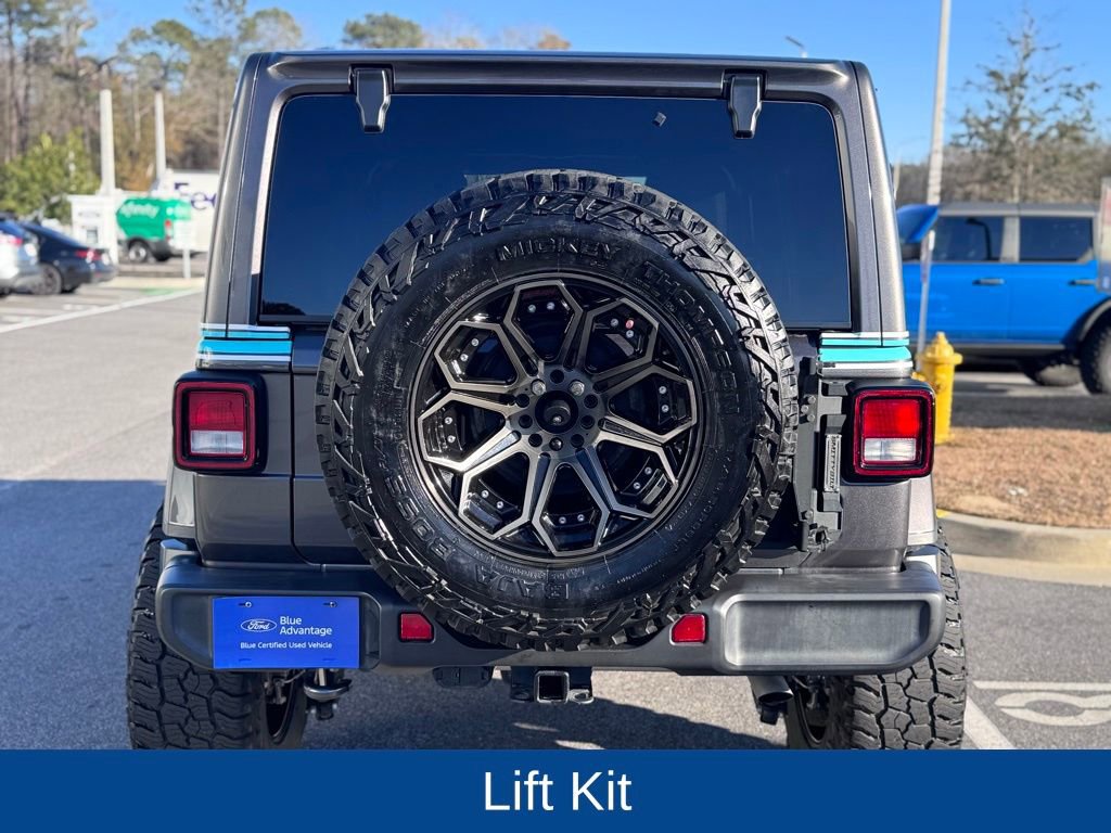 Used 2022 Jeep Wrangler Unlimited Sahara w/ Cold Weather Group image 7