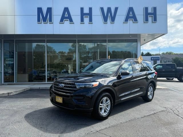 Certified 2023 Ford Explorer XLT AWD/4WD image 2