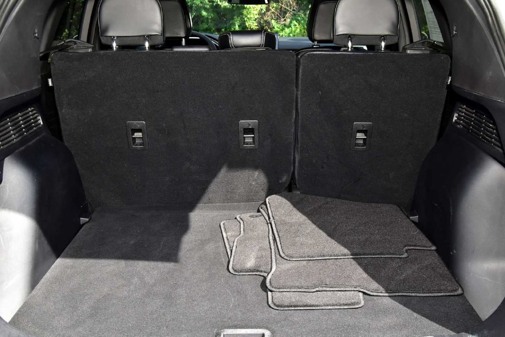 Certified 2023 Ford Escape Platinum AWD/4WD image 19
