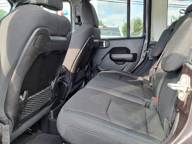 Used 2024 Jeep Wrangler Unlimited Rubicon 4xe AWD/4WD image 15