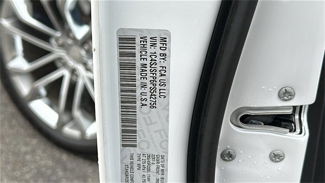 Used 2023 Jeep Grand Wagoneer L Series II w/ Premium Group II image 32