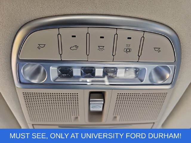 Used 2020 Genesis G90 3.3T Premium RWD image 24