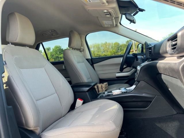 Certified 2023 Ford Explorer XLT image 17