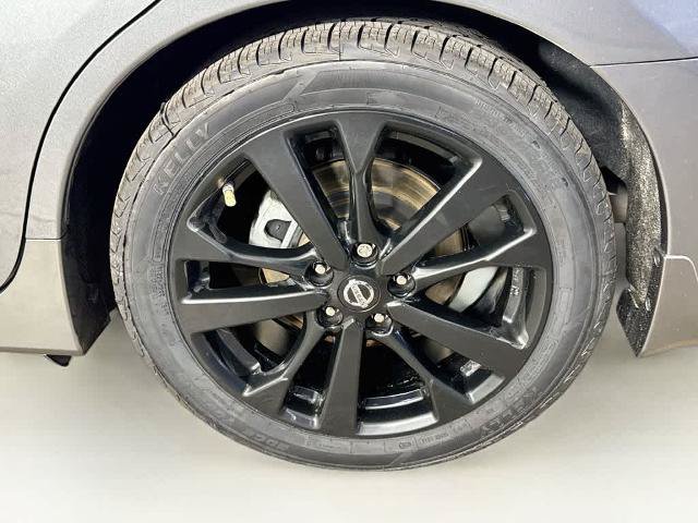 Used 2018 Nissan Altima 2.5 SR w/ SR Midnight Edition FWD image 8