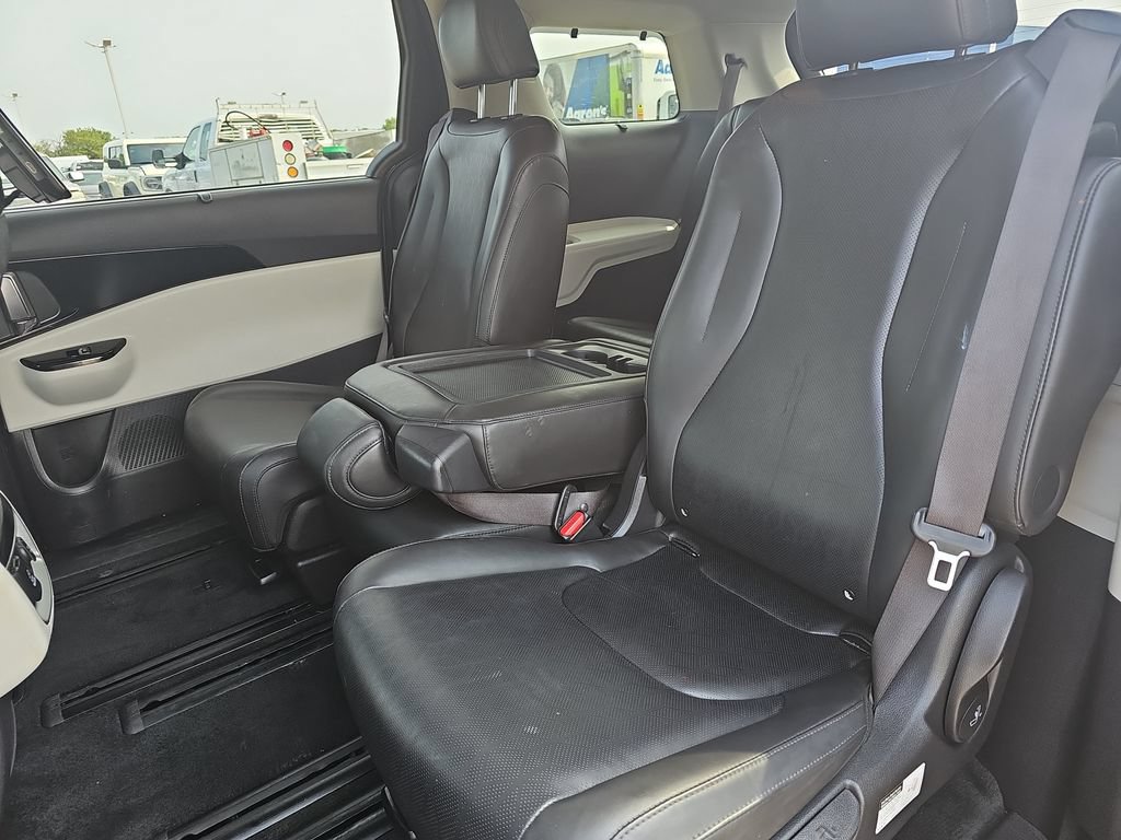 Used 2022 Kia Carnival SX FWD image 14